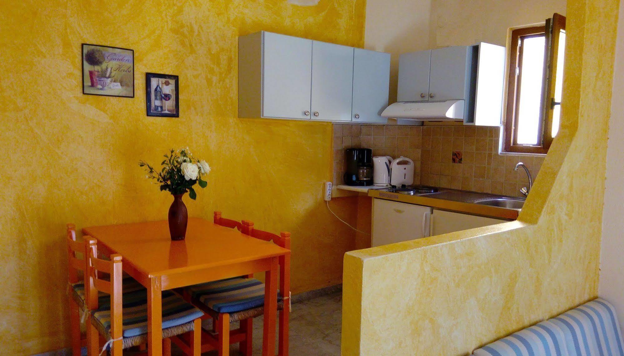 Katerini Apartments Hotel Platanias Extérieur photo