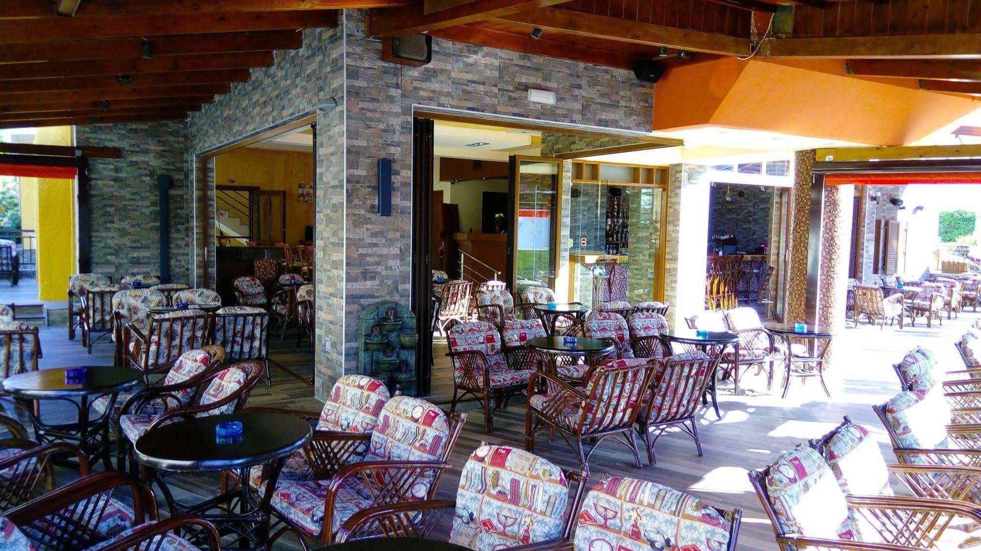 Katerini Apartments Hotel Platanias Extérieur photo